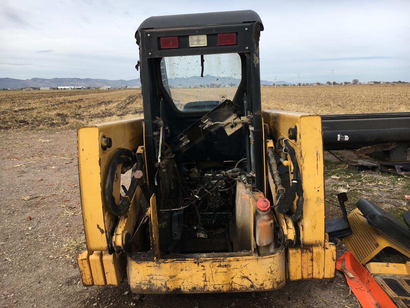 ./imagenes/INVOICE/2019/16925/MINICARGADOR JOHN DEERE 240 (6).JPG